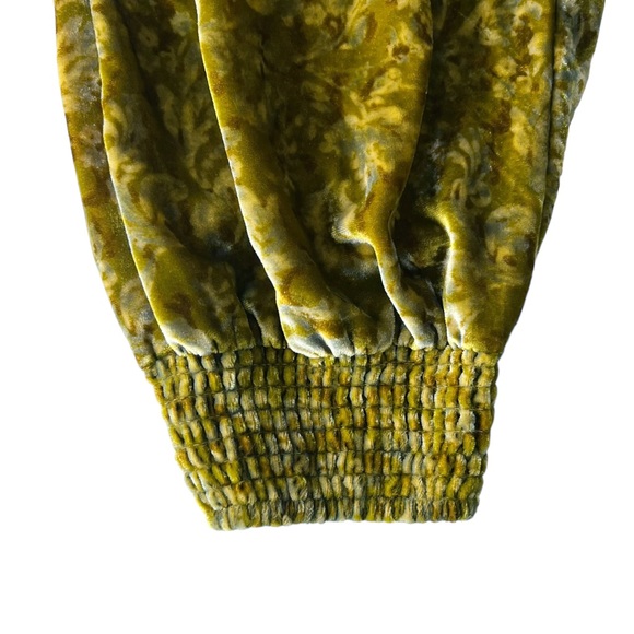 Anthropologie Gloria Velvet Floral Joggers | XS - Picture 6 of 10